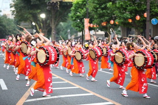 Lễ hội khiêu vũ Awa Odori Matsuri
